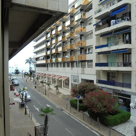 6 Rue Massenet